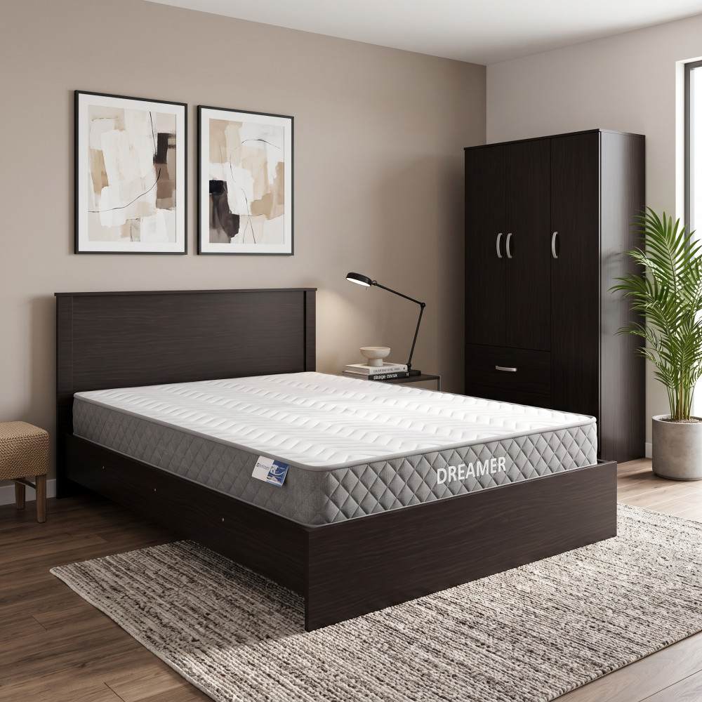 Set dhome gjumi Athos Wenge me gardërobë me 3 dyer dhe dyshek Dreamer 140x200cm, set 3 copësh