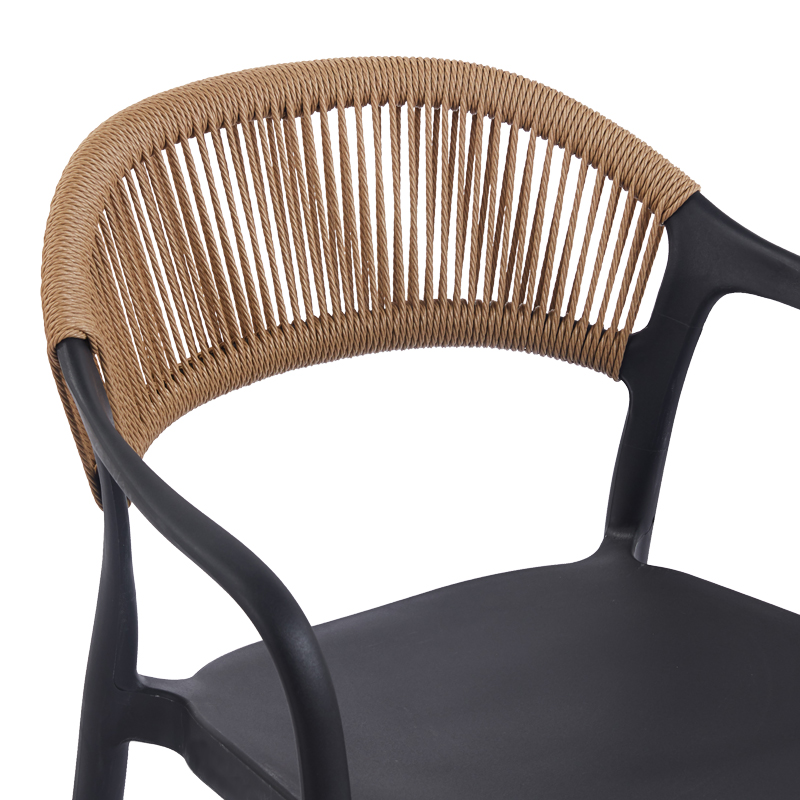 Fotel i palosshëm Ankara pakoworld pp në ngjyrë të zezë dhe rattan pe në ngjyrë natyrale 54x55.5x77cm