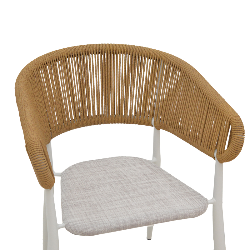 Karrige alumini Raven pakoworld e palosshme kornizë e bardhë-textilene natyral-rattan 57x62x78cm