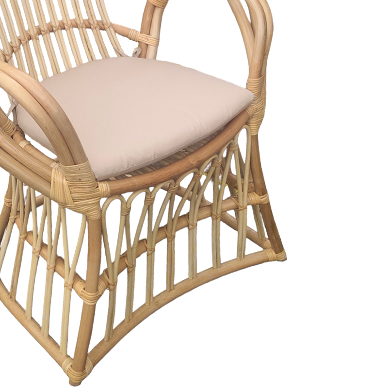 Fotel Boloni Inart me jastëk bezhë-rattan natyral 96x70x120cm