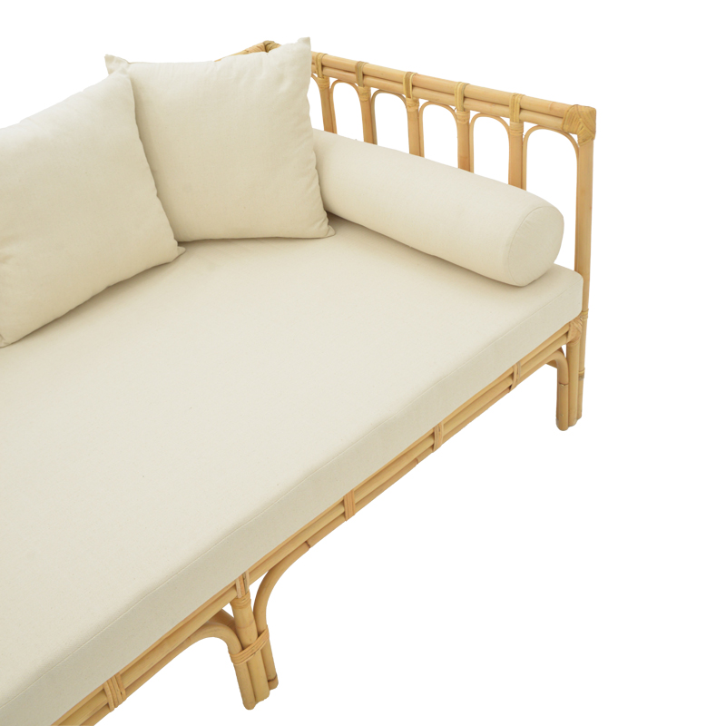 Divan Alessa pakoworld rattan natyral-pëlhurë e bardhë me jastëkë 200x100x76cm
