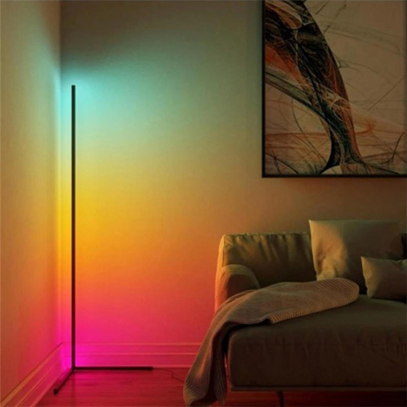 Llamba dyshemeje Nanek pakoworld led metal në ngjyrë të zezë 30x30x120cm