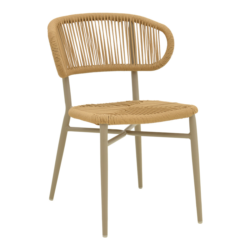 Karrige alumini kafe-pe rattan Agus pakoworld e palosshme në nuancë kafe 55x63x77cm