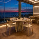 Tavolinë Rahma I pakoworld dru masiv mango 3cm në nuancë natyrale D120x77cm