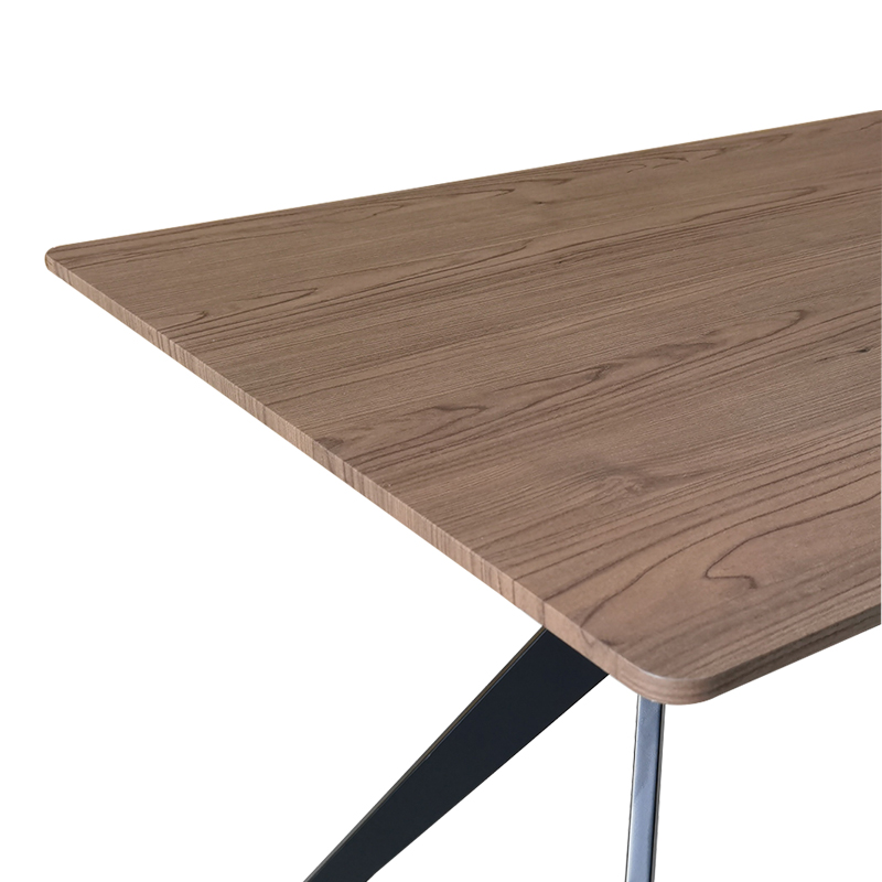 Tavolinë Ezali pakoworld mdf arrë me këmbë metalike të zeza 140x80x75cm